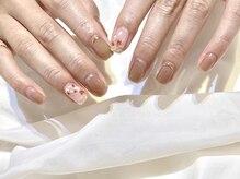 ネイルズ ララ(nails Lala)/押し花。