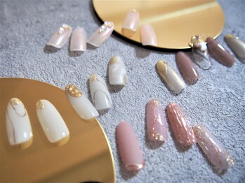 ネイルサロン モーイ(Nail Salon mooi)の写真/【ブライダルコ-ス¥9900】美しく見せるフォルム&上品デザインで特別な日の指先を演出*ドレスでも和装にも◎