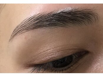 土曜日のクジラ 黒崎店/眉毛スタイリング 女性