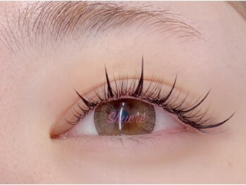 ビューティサロン シュクレ 栄店(beauty salon shucre)の写真/SNSで話題のワンホン(網紅)マツエク クーポンもあり☆フラットも3Dもお任せ！似合うデザインをアドバイス♪