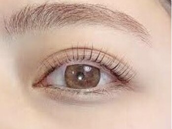 ディオーネ 東大阪 八戸ノ里駅前店(Dione)の写真/《自然なぱっちり目元で好印象♪》スピーディなのに再現度の高い仕上がりとモチの良さに大満足◎