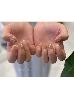 手描きアートが得意なサロン