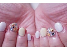 プチリリィ(Petit Lily)/ストーン埋めつくしネイル