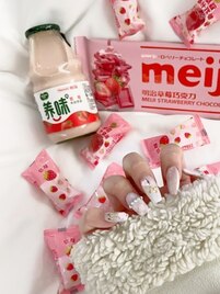 いちごミルクネイル¥9500