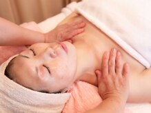 ハーモニーの雰囲気（《施術》リンパドレナージュはずれた体のバランスを整えます。）