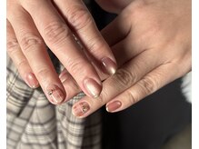 エウブ(eub)の雰囲気(美しいフォルムのカラーグラデーション。パラジェル無料)