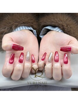 ユリナリタ(YuRi Narita)/