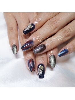 ネイルサロン R/スタイリングコース　Tomo