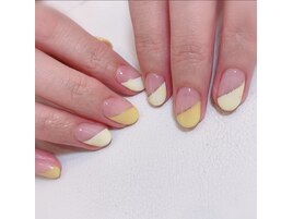 イエロー×斜めフレンチ