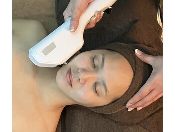 リフィット/【肌質改善】光フェイシャル