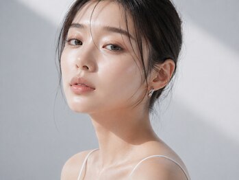 エルア 梅田堂山店(elua)の写真/【eluaだけまつげパーマ&パリジェンヌ＋眉毛アイブロウ】すっぴんでもカワイイマツパ年間5万人以上の実績◎