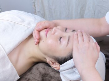 コクーン(COCOON)の写真/《光フェイシャル¥4400~》様々な肌トラブルを改善し内側から輝く肌を手に入れる★リフトアップ効果も◎