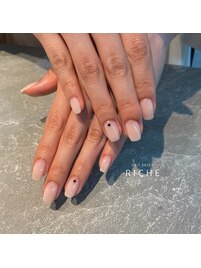 シアーホワイトネイル