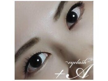 まつげサロン+A 【十条・東十条エステサロン+A】の写真/「派手」じゃないのに、目力♪大人女性の理想を叶える、横顔まで品格をまとう黄金比のナチュラルな目元。