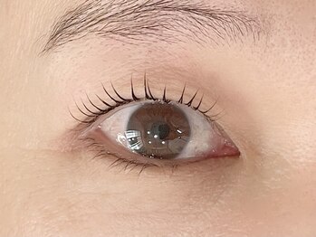 ルナ(LUNA)の写真/【100種類以上のロッドから似合わせまつげ★】自まつげにも嬉しい施術内容◎理想の目元に仕上げます！