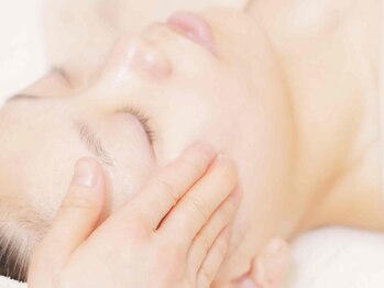 サロンミッシェル(Salon Michel)の写真/【私だけの小顔メゾット】あなたの顔立ちに合わせたオーダーメイドの矯正術で理想の小顔へ。