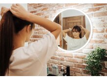 ザ パーソナルジム 梅田店(THE PERSONAL GYM)の雰囲気（ブラックを基調とした店内はモチベーションアップ！）