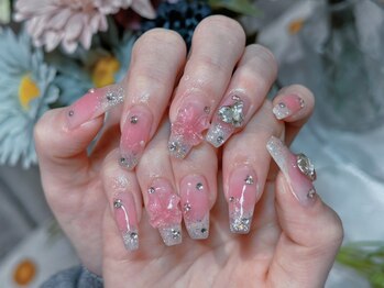 リュクス(LUXE)の写真/Luxeはスカルプ・持ち込みデザインが得意☆自爪では難しかったデザインやスラっと美しい指先を叶えます！