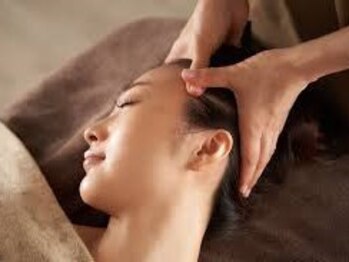 コルギサロン 伏見店(k_korugi.salon)の写真/《首、肩こりにはコルギがオススメ♪》フェイスラインがスッキリするだけでなく、身体の不調も同時に改善★