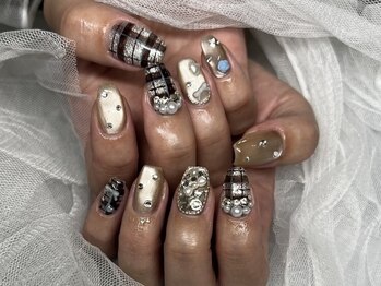 レイネイル アンド レイアイ 長嶺店(RAY NAIL & ray eye)の写真/【高技術＆モチ◎】種類豊富でどんなデザインもおまかせ♪あなたの個性を生かした指先に★
