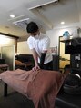 カラダリズムα 日吉駅前店 この辺りは疲れがたまりやすいですね。丁寧にほぐしていきますね