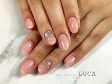 ネイルアトリエルカ(nail atelier LUCA)/C-12 大人可愛いシンプルネイル