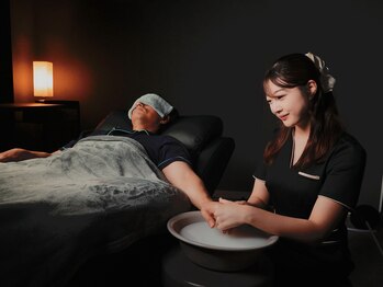 オム(HOMME)の写真/【お仕事帰りにも◎】カウンセリング~ご退店まで丁寧に接客し、癒しのお時間をお過ごしいただけます♪