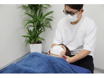 リラクゼーション整体 まるくう/首肩こり歪みでお悩みの方へ