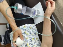 水素を直接お腹に当て、血行促進、内臓疲労を回復♪