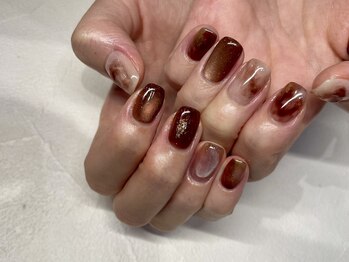 ワイエヌユー(Y.NU)/