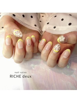リッシュ ドゥ(RICHE deux)/ビタミンレモンネイル