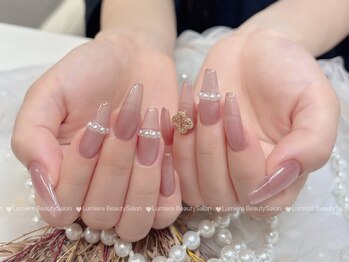 ルミエール(Lumiere)/