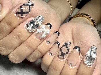 ヴィダ ネイルズ(VIDA NAILS)の写真/9:00～22:00まで営業☆爪の健康を保ちながらネイルを楽しむ！ライフスタイルに合わせたネイルを選べます♪