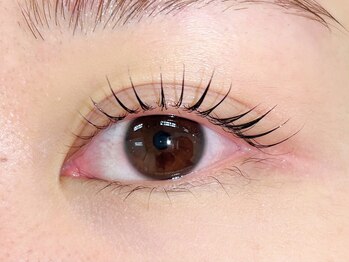 プラスアイ 銀座中央通り店/ブラウンロッド 担当:菅