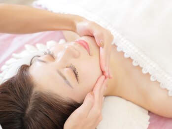 レヴェリー 心斎橋店(REVERIE)/‐ フェイシャルマッサージ ‐