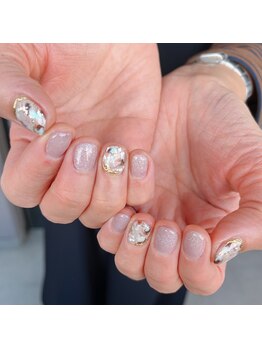 ネイルサロンアンドスクール クリシュナ(nail salon & school Krishna)/