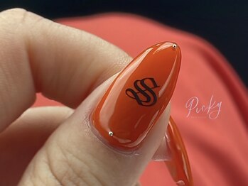 ピッキー(Picky)/イニシャルデザイン