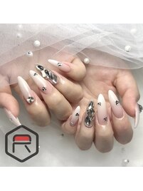 白グラデーションネイル