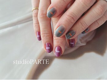 スタジオパルテ ネイルアイラッシュ(studio PARTE)の写真/学割U24クーポンあり★お得に!可愛い指先で女子力UP♪高技術でモチの良さ◎【ワンカラーorラメグラ¥2970】