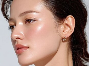 エミマス ボーテ(Emimas Beaute’)の写真/【たるみ毛穴×黒ずみ】毛穴洗浄×骨格矯正で土台から引き締め！夕方も自信が持てるつるんとした陶器肌へ♪