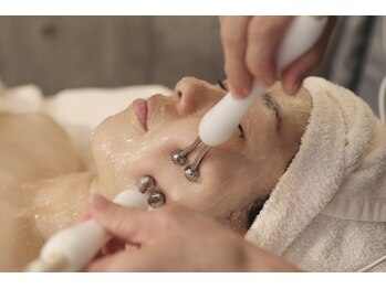 リノエデボーテ(Rinoe’ de beaute)/