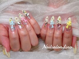 宝石ネイル