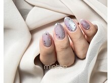 キラキラマグと星のネイル