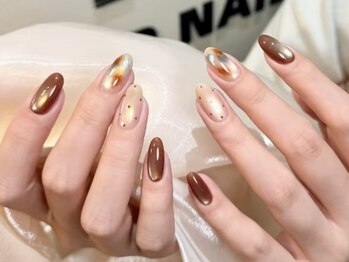 シーアンドビーネイル(C&B Nail)の写真/【渋谷/持込みOK】繊細な手描きアートも思いのまま♪耐久性のあるチップスカルプで折れにくく綺麗長持ち★