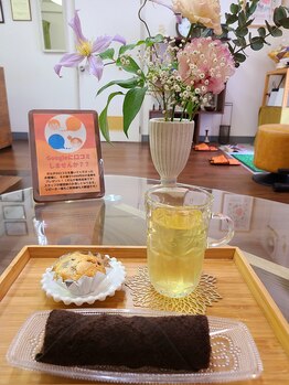 ガルダ(Garuda)/アフタードリンクにお茶菓子