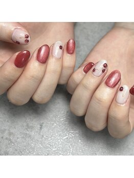 スペル オン ネイルズ(Spell on nails)の写真/お客様一人一人に合わせてカスタマイズ☆魅せる最適なデザインを提供！高度な技術で伸びてもモチの良さ◎
