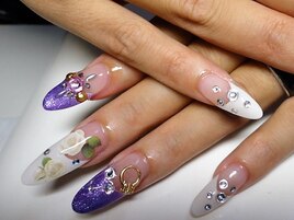 キラキラフラワーネイル♪