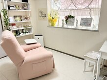 サロン ド アダルジーザ(salon do Adalgisa)の雰囲気（白を基調としたプライベートサロン♪）