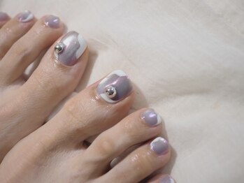 ドゥーネイル(do! nail)の写真/≪持込みデザインOK！≫お仕事や家事でハンドネイルが出来ない方も足元を華やかに♪角質ケアとのセットも◎