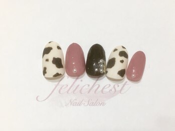 フェリーチェスト(felichest)/アニマル☆牛柄☆干支ネイル